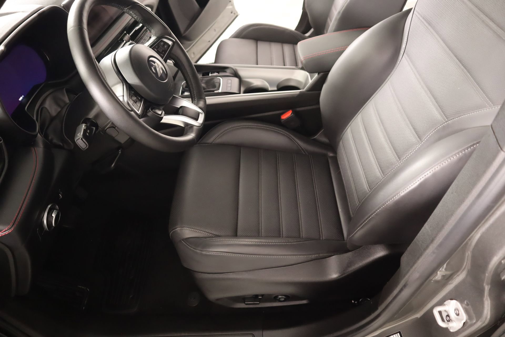 Used 2025 Dodge Hornet GT Plus w/ GT Plus Package image 12