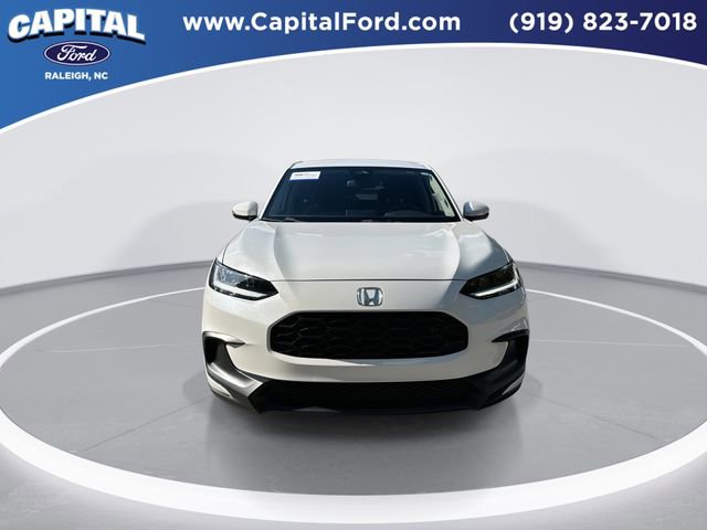 Used 2023 Honda HR-V LX image 3