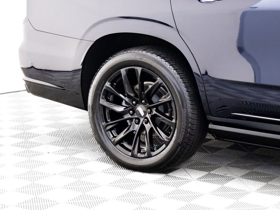 Certified 2024 Cadillac Escalade Sport Platinum w/ LPO, ONYX Package image 38