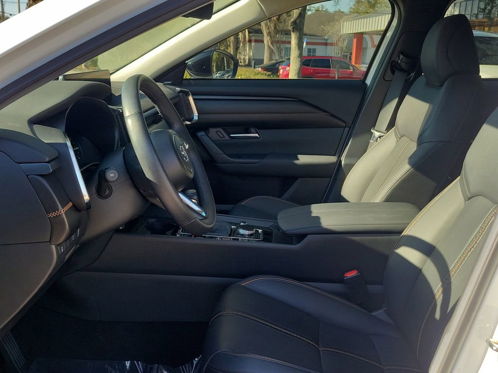 Certified 2025 MAZDA CX-50 AWD 2.5 S w/ Weather Package image 2