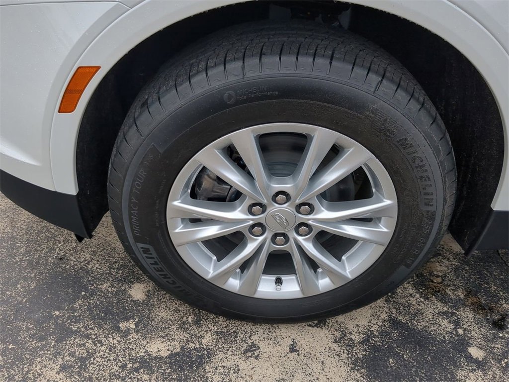 New 2025 Cadillac XT5 Luxury image 32