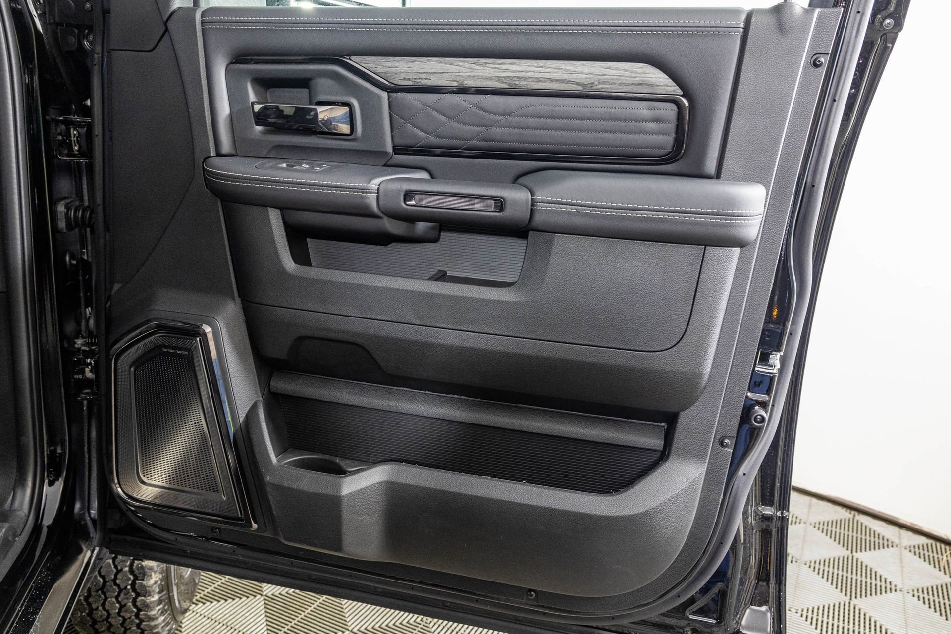 New 2026 RAM 3500 Limited image 43