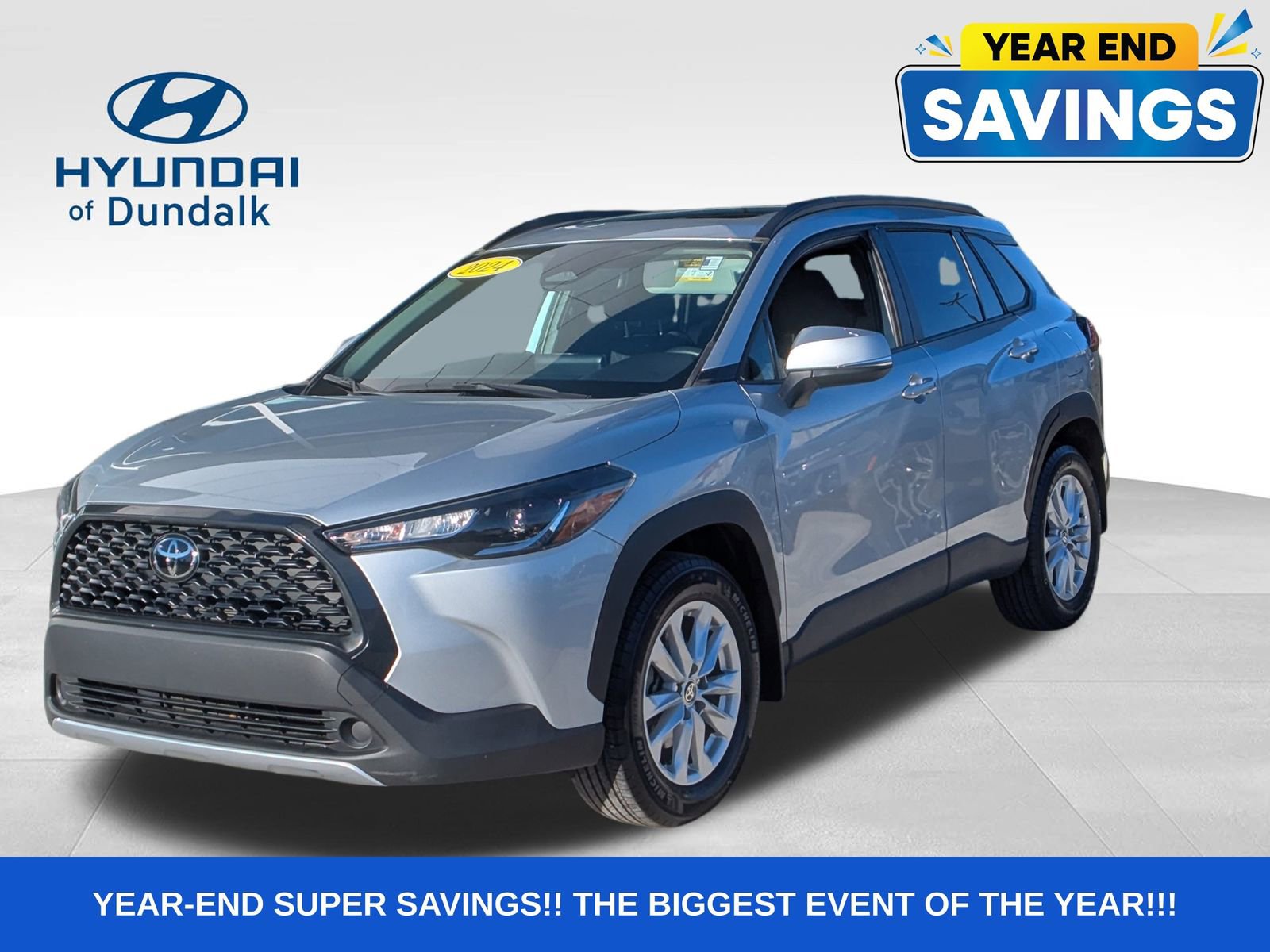 Used 2024 Toyota Corolla Cross LE image 1