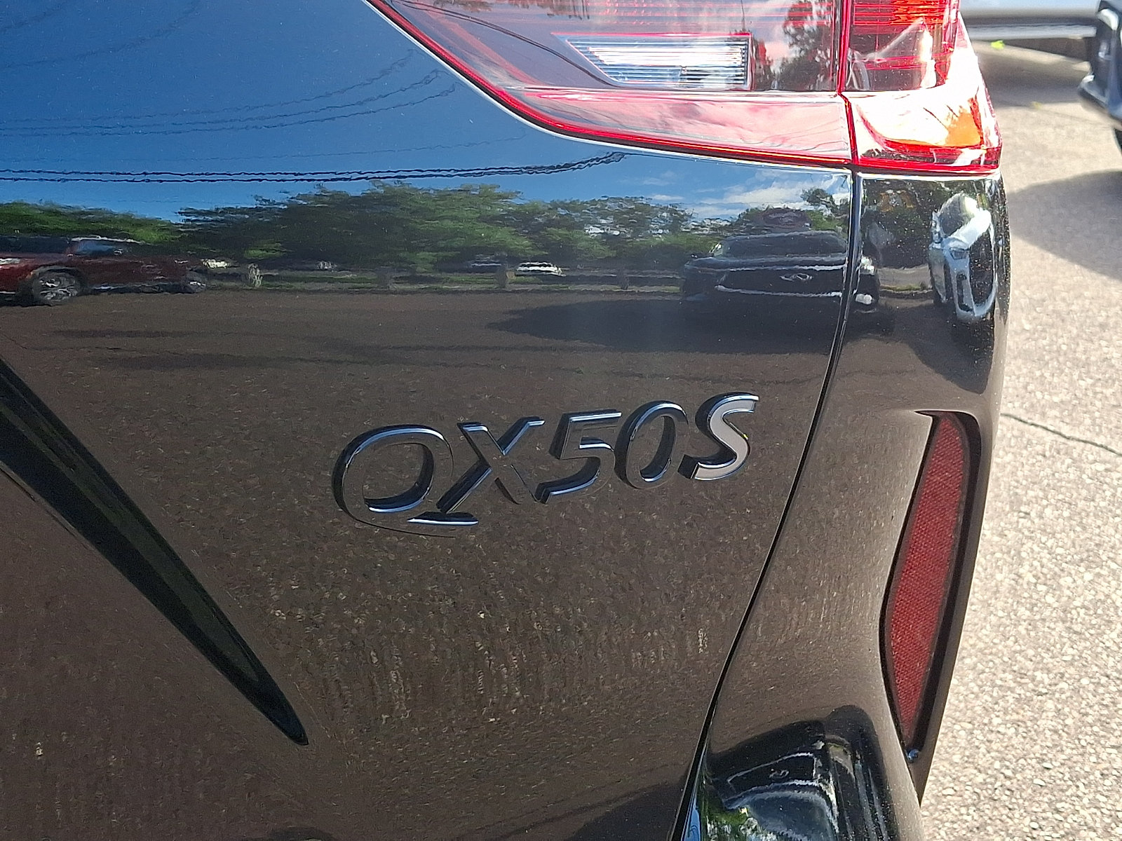 Certified 2023 INFINITI QX50 Sport AWD/4WD image 33