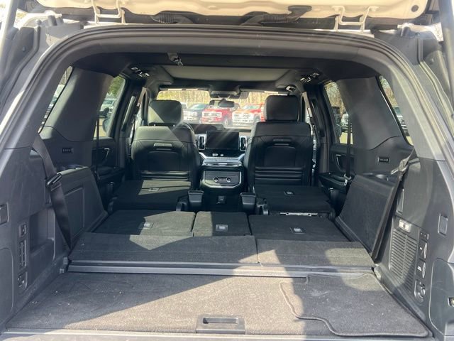 Used 2025 Ford Expedition Platinum w/ Stealth Performance Package AWD/4WD image 14