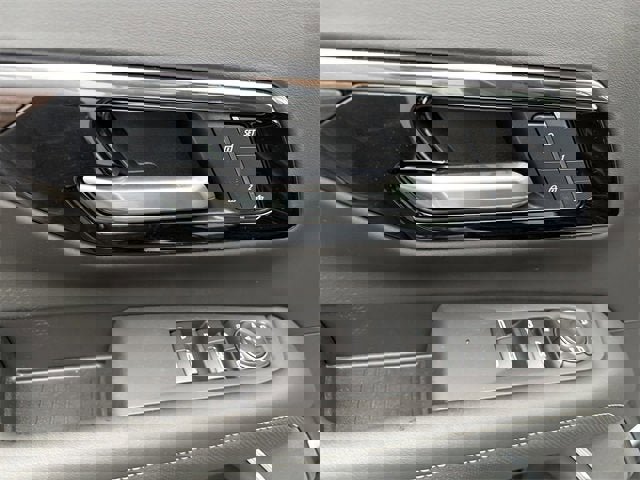 New 2026 Chevrolet Suburban Premier w/ Sun And Tow Package image 15