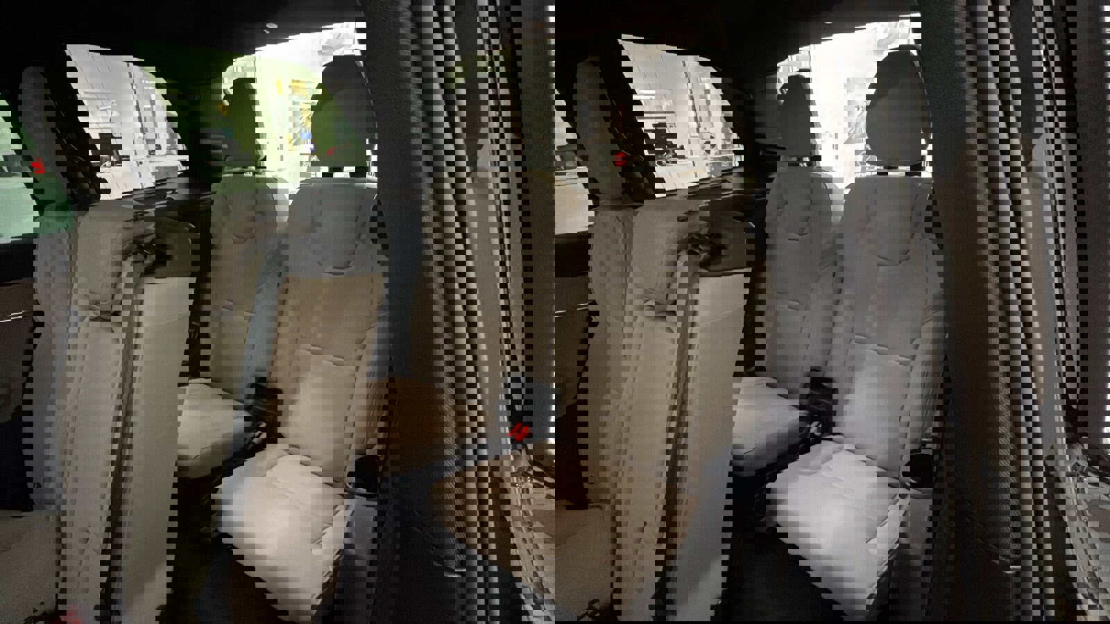 New 2026 Volvo XC90 T8 Plus w/ Protection Package Premier image 30