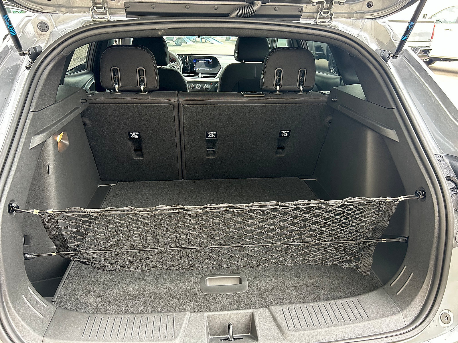 New 2026 Chevrolet Trax RS w/ Sunroof Package FWD image 22