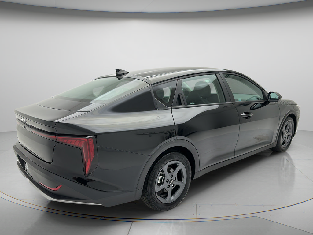 Used 2025 Kia K4 FWD image 5