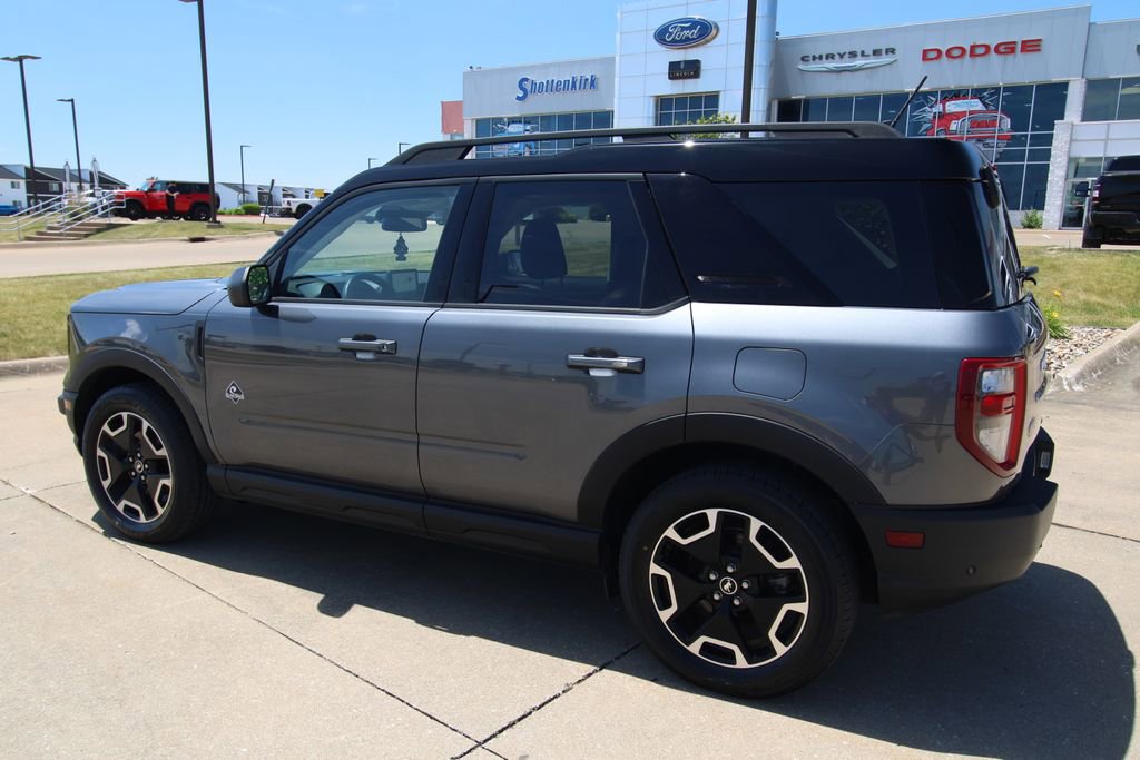 Used 2021 Ford Bronco Sport Outer Banks w/ Outer Banks Package AWD/4WD image 15
