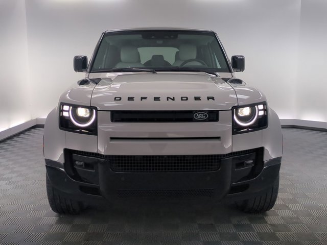 New 2026 Land Rover Defender 110 X-Dynamic SE AWD/4WD image 6