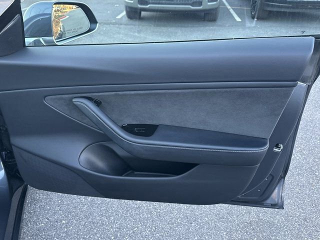 Used 2020 Tesla Model 3 Performance image 19
