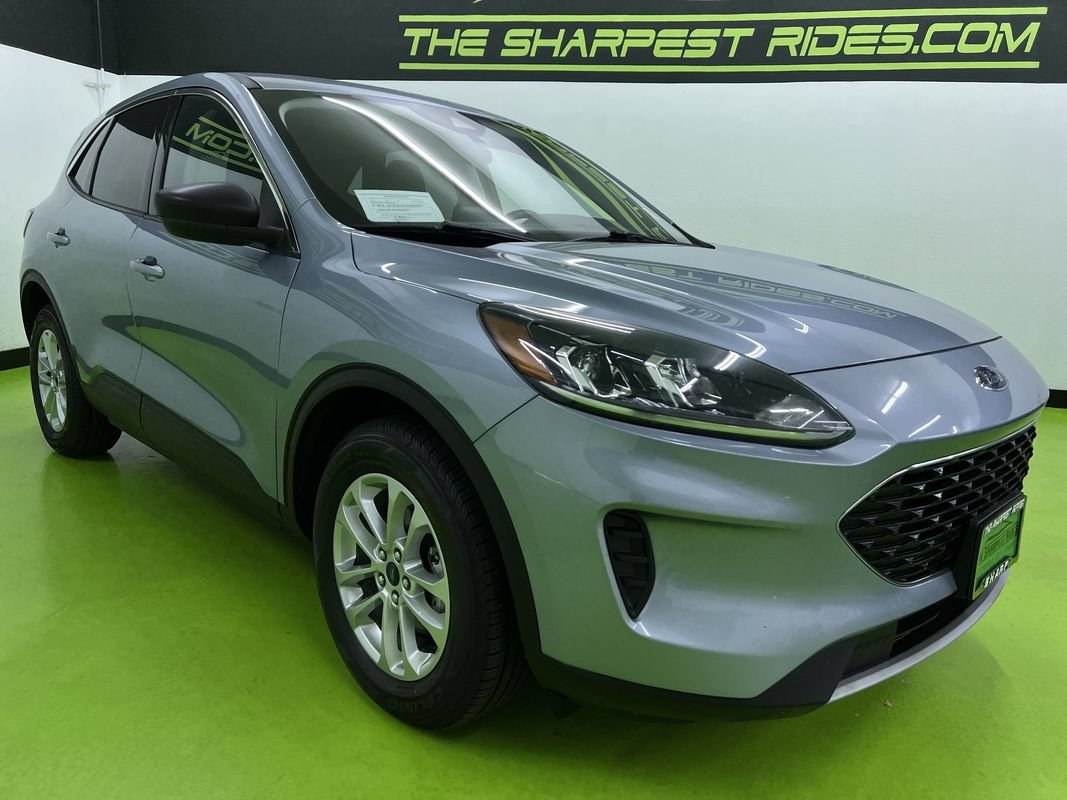 Used 2022 Ford Escape SE AWD/4WD image 2