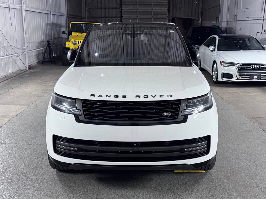 Used 2023 Land Rover Range Rover SE AWD/4WD image 3