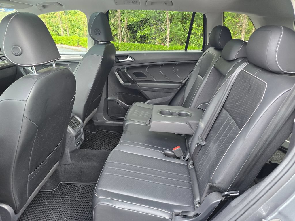 Used 2022 Volkswagen Tiguan SE AWD/4WD image 10