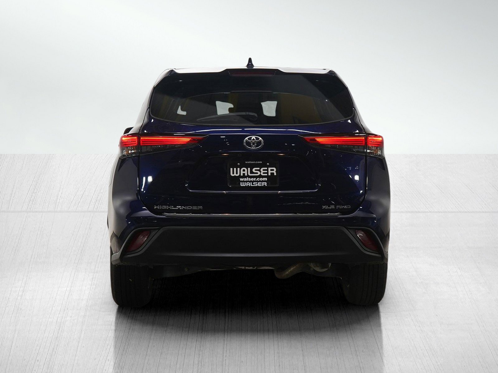 Used 2022 Toyota Highlander XLE image 5