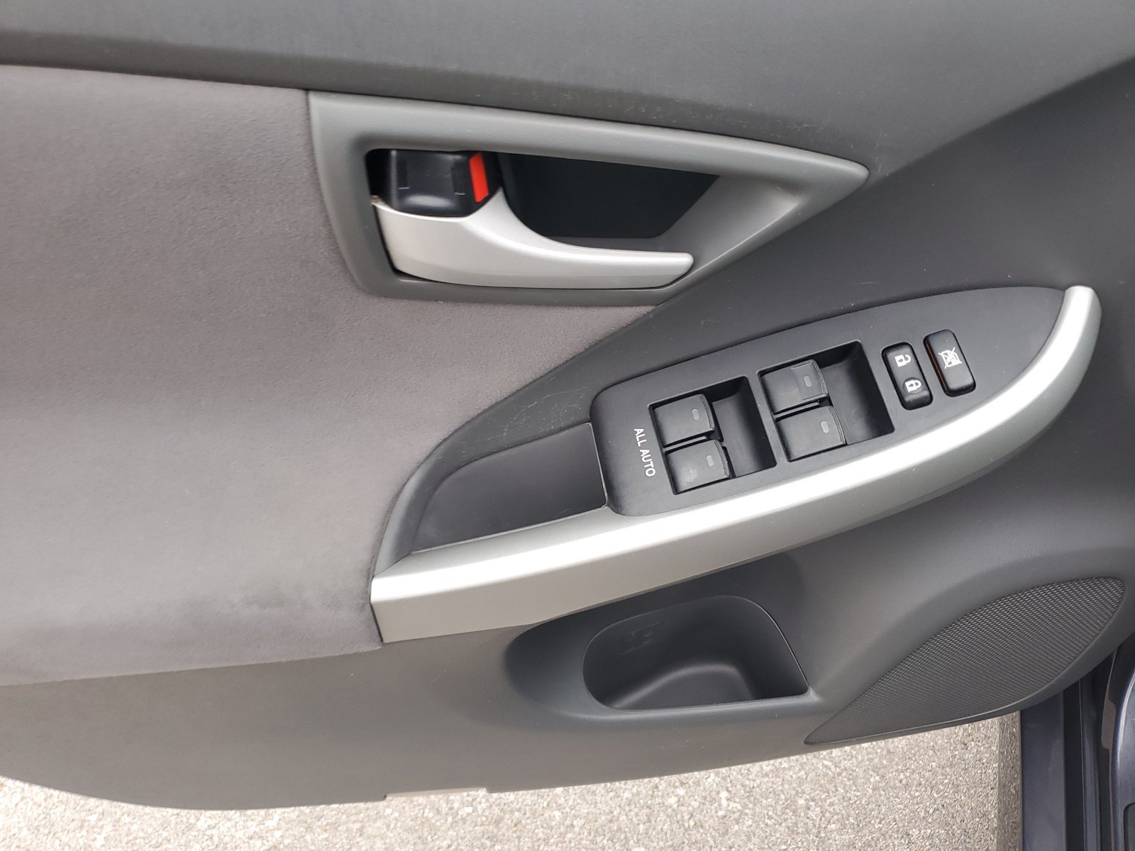 Used 2010 Toyota Prius Two FWD image 20