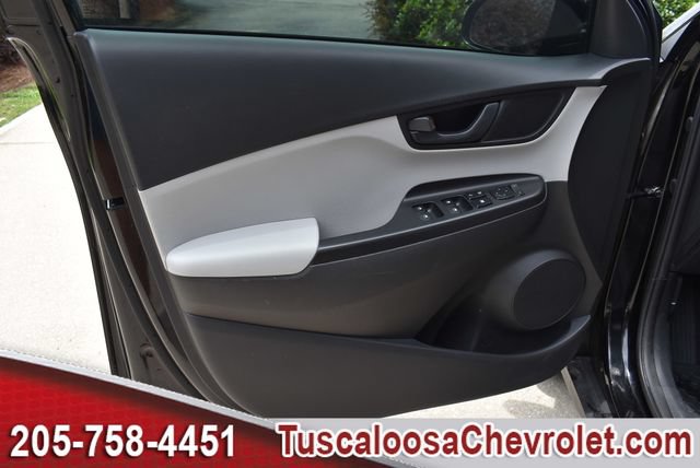 Used 2022 Hyundai Kona SEL FWD image 18