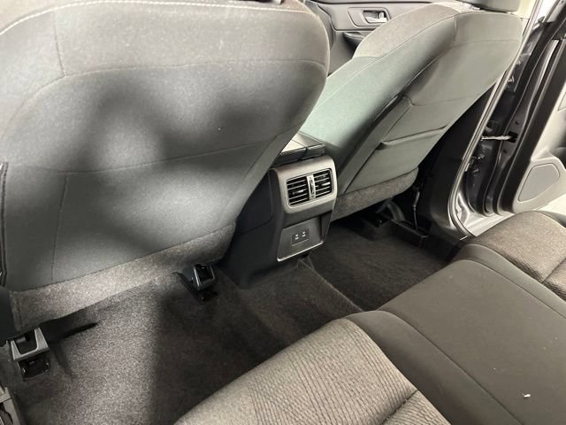 Certified 2025 Nissan Rogue SV FWD image 43