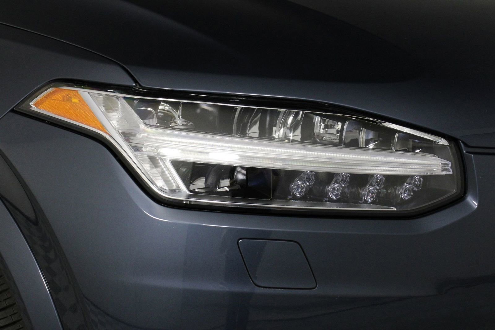 Certified 2023 Volvo XC90 T8 Plus w/ Protection Package Premier image 26