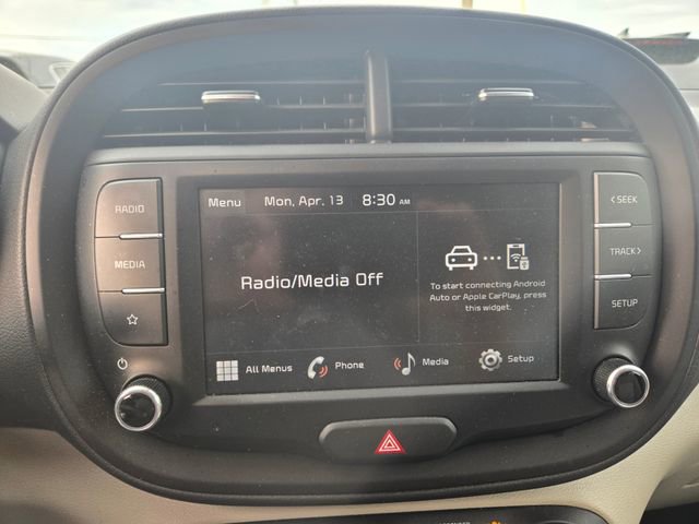 Used 2024 Kia Soul LX w/ Option Group 015 FWD image 5