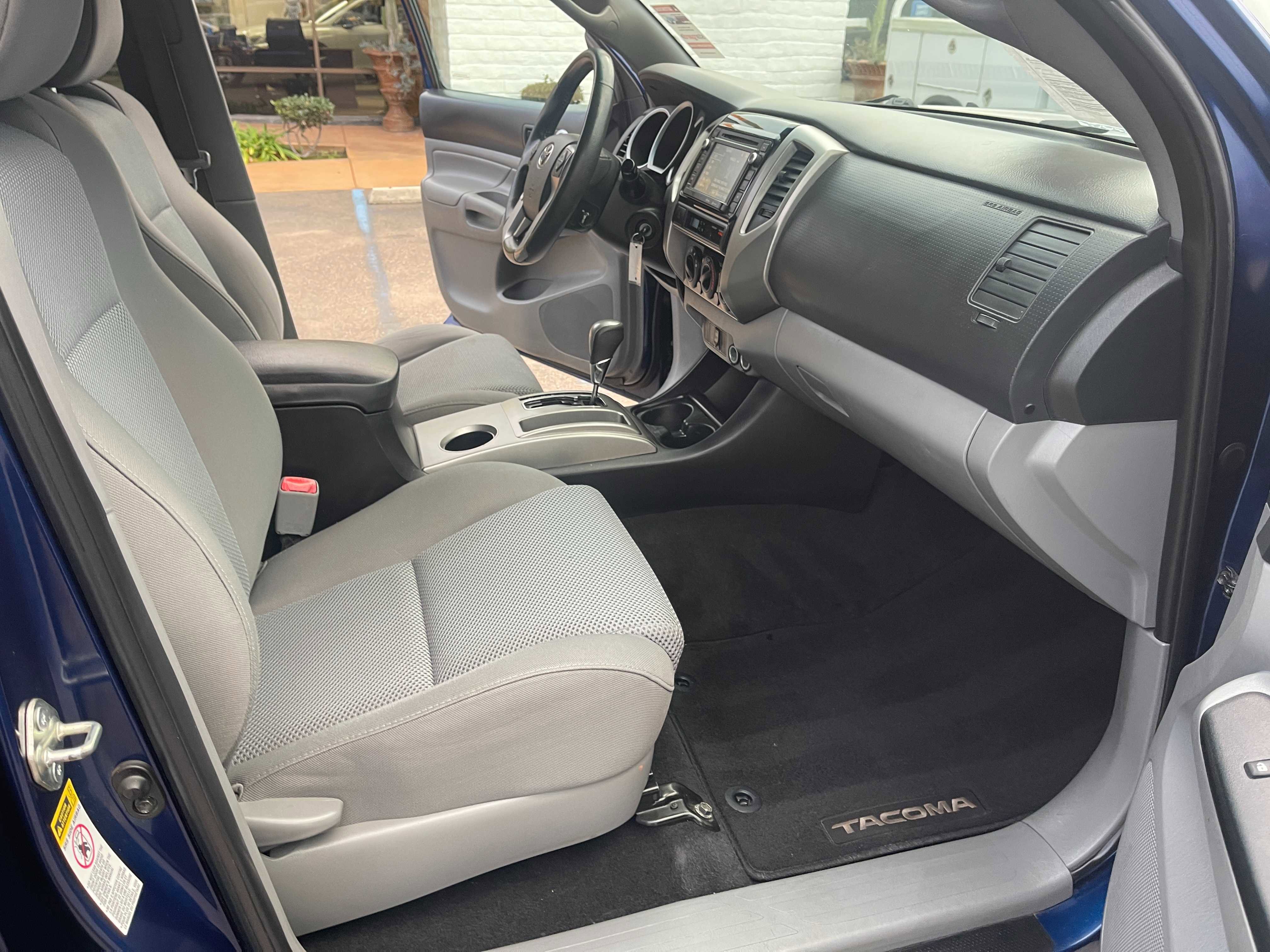 Used 2014 Toyota Tacoma PreRunner w/ TRD Sport Package RWD image 15