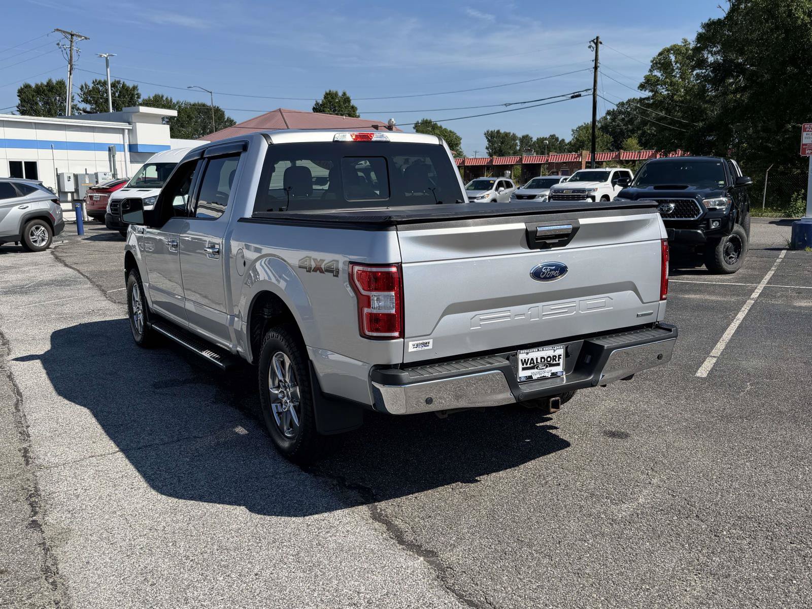 Used 2019 Ford F150 XLT w/ Equipment Group 302A Luxury AWD/4WD image 4