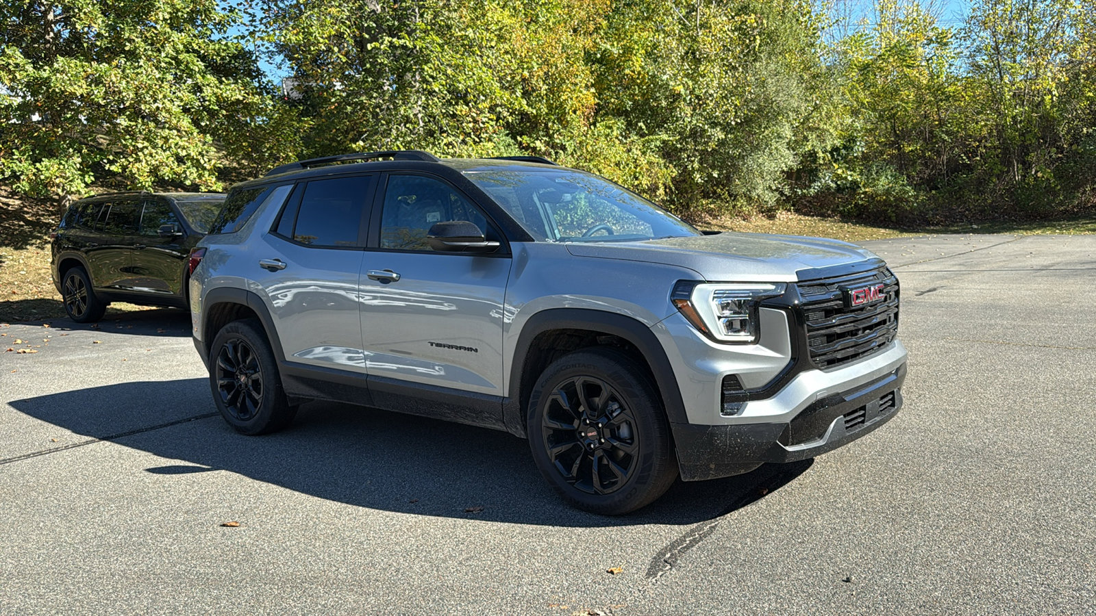 New 2026 GMC Terrain Elevation w/ Elevation Premium Package image 2