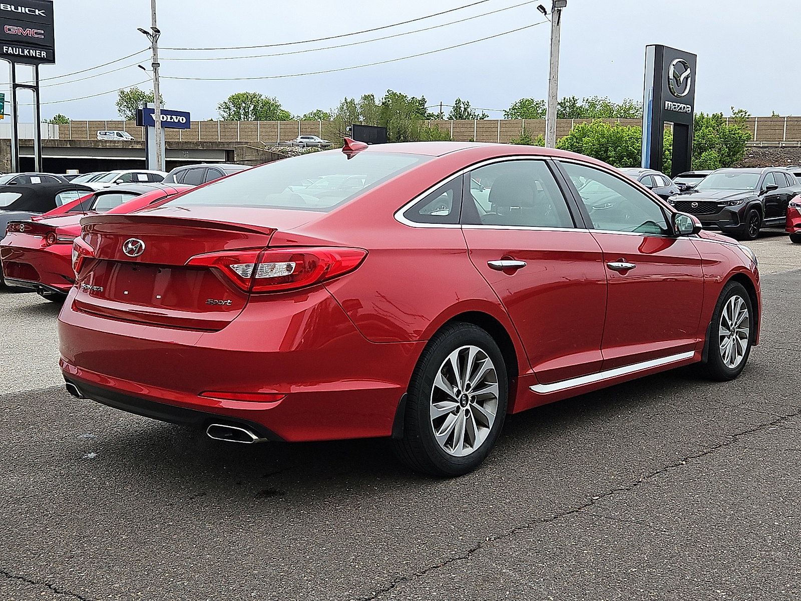 Used 2017 Hyundai Sonata Sport w/ Value Edition Package 02 FWD image 6