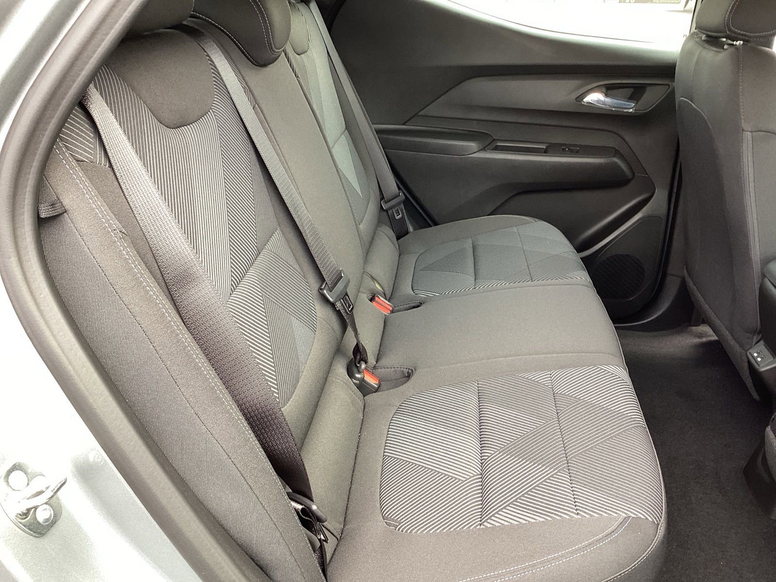 New 2027 Chevrolet Bolt LT w/ Comfort Package image 19