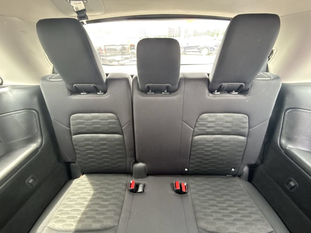 Used 2025 Nissan Pathfinder SV FWD image 22