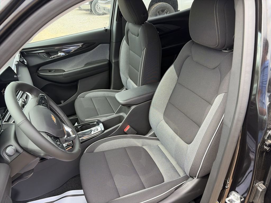 New 2026 Chevrolet TrailBlazer LT w/ Convenience Package image 17