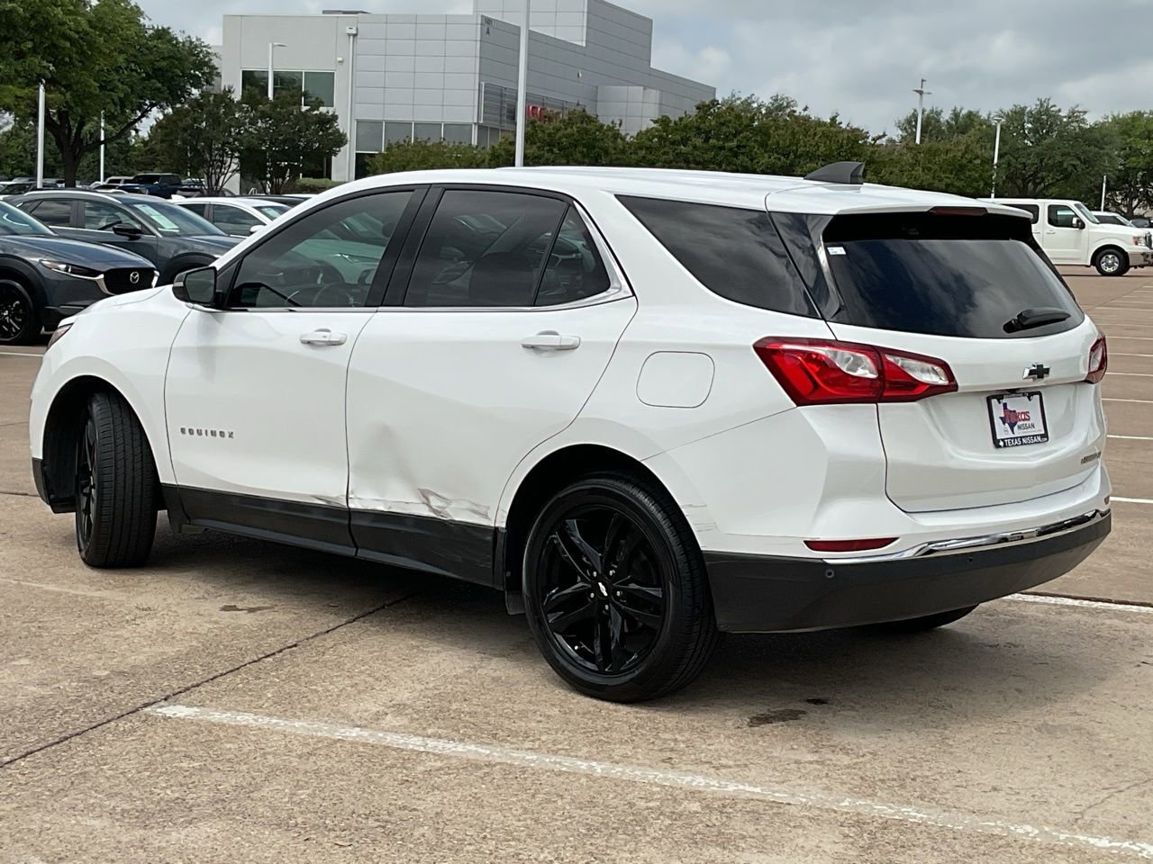 Used 2020 Chevrolet Equinox LT w/ Sport Edition image 7
