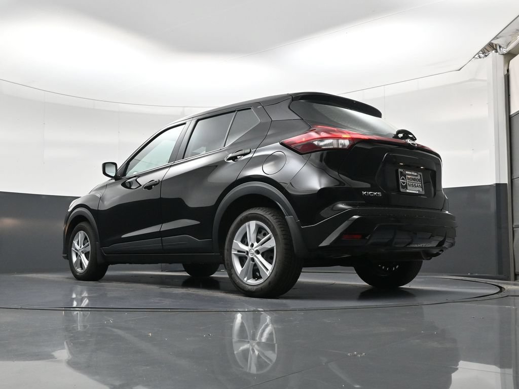 Certified 2025 Nissan Kicks Play S FWD image 23
