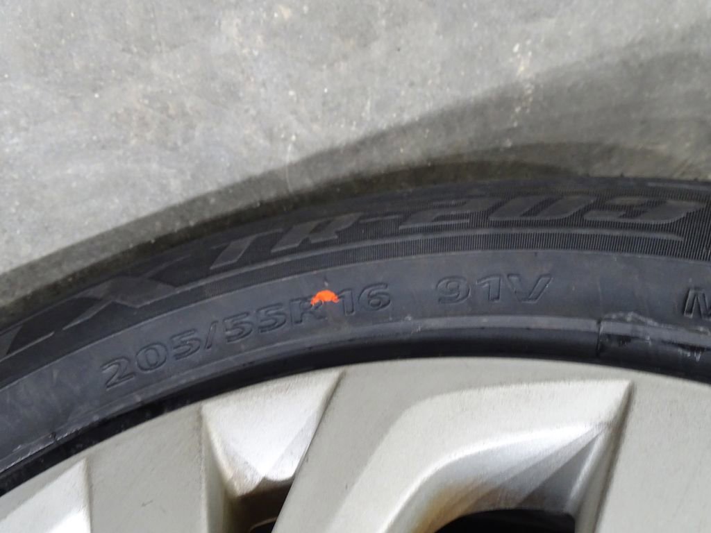 Used 2017 Toyota Corolla LE image 37