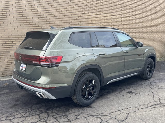 New 2026 Volkswagen Atlas Peak Edition image 12