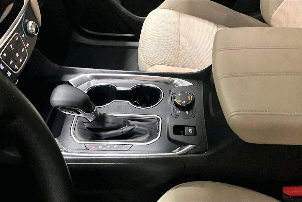 Used 2023 Chevrolet Traverse LS w/ Safety Package image 18