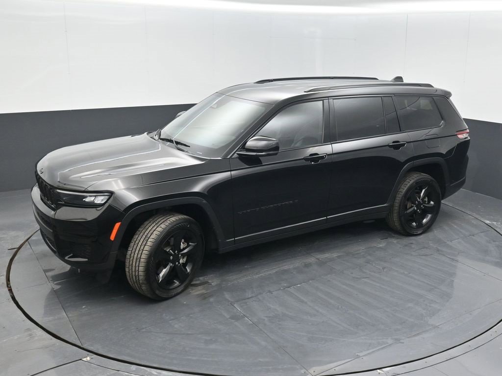 Used 2022 Jeep Grand Cherokee L Laredo image 39