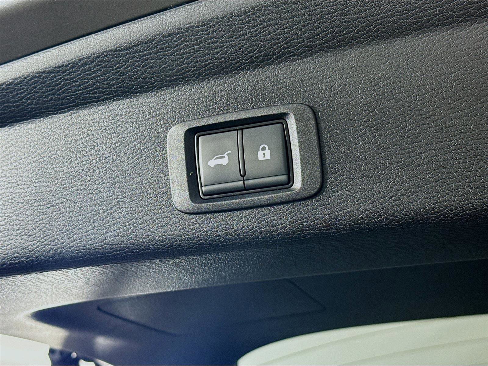 Used 2023 Mitsubishi Outlander SEL image 19