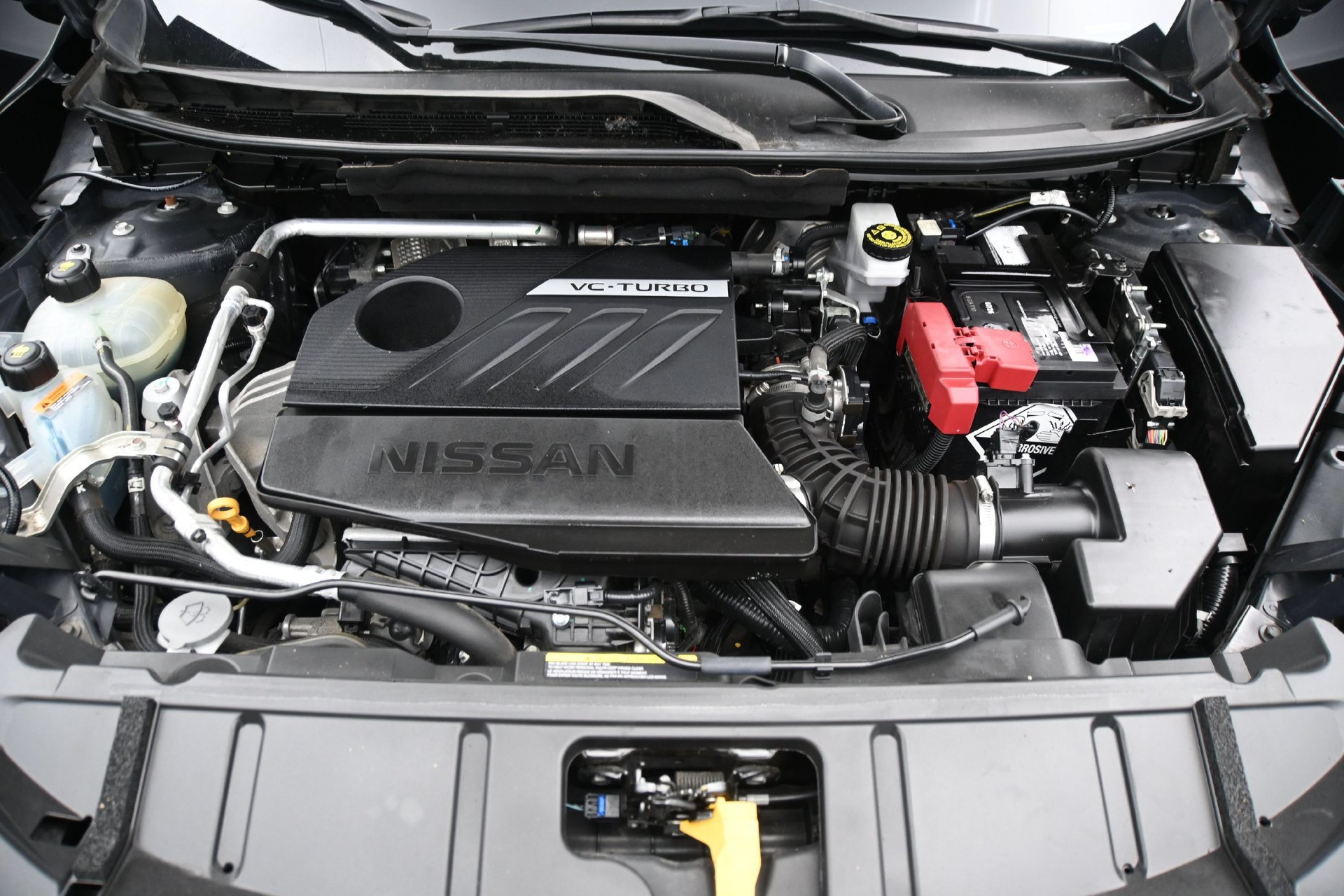 Used 2023 Nissan Rogue S AWD/4WD image 27