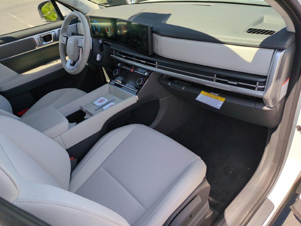 New 2026 Hyundai Santa Fe SE FWD image 8