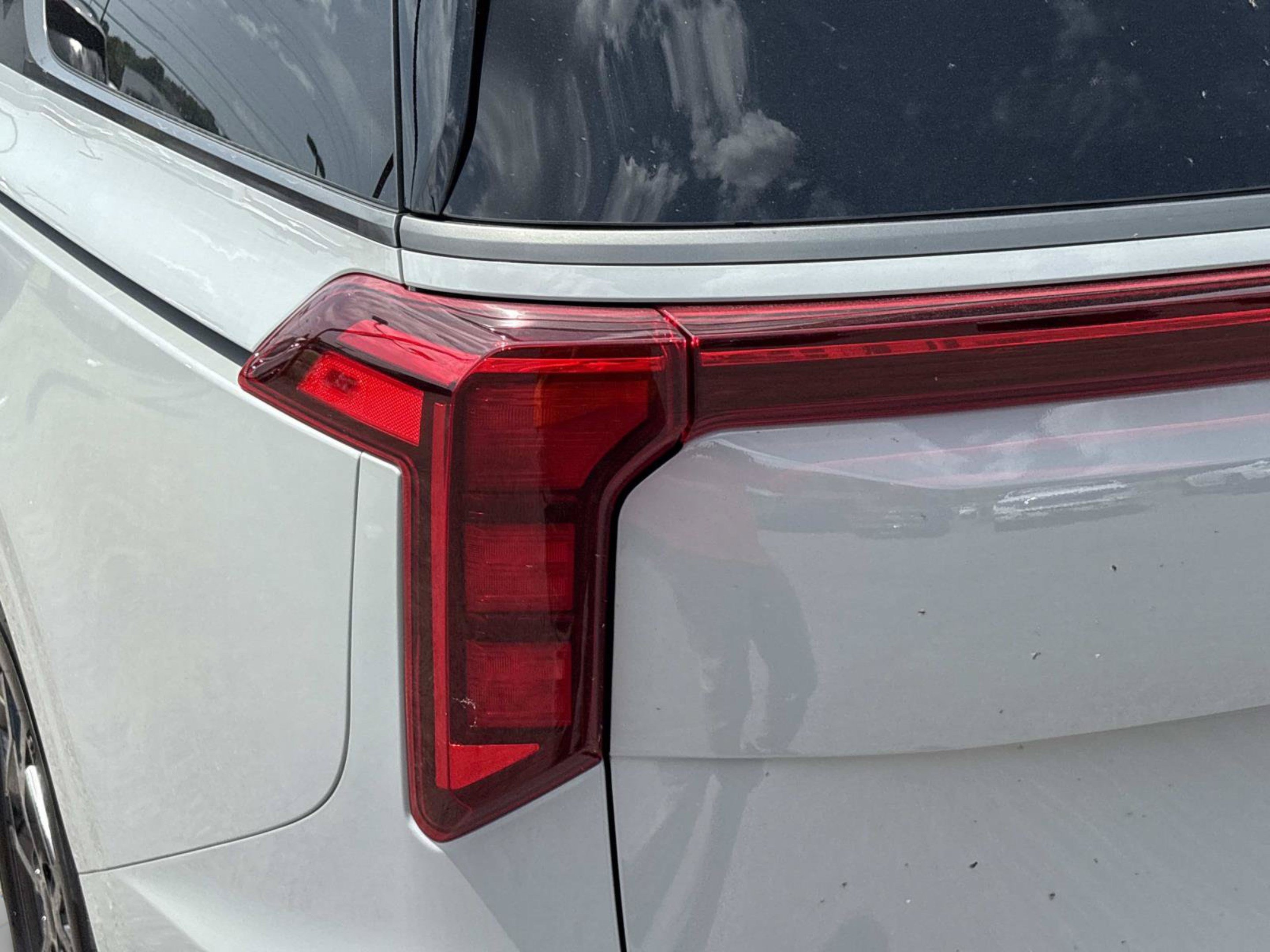 New 2027 Kia Carnival SX w/ Dark Edition Package FWD image 11