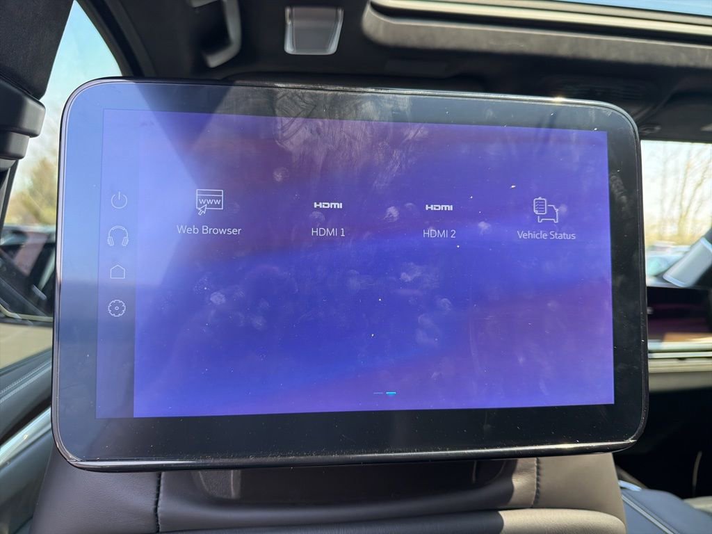 Used 2025 Cadillac Escalade ESV Sport Platinum image 37