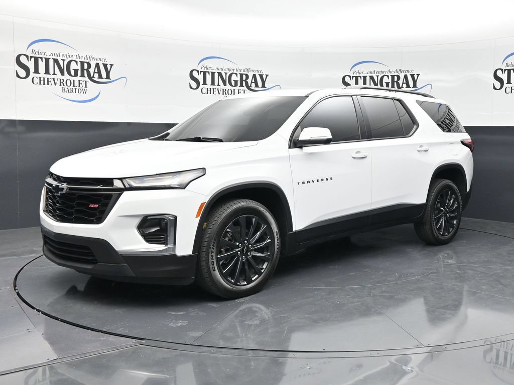Used 2023 Chevrolet Traverse RS FWD image 4