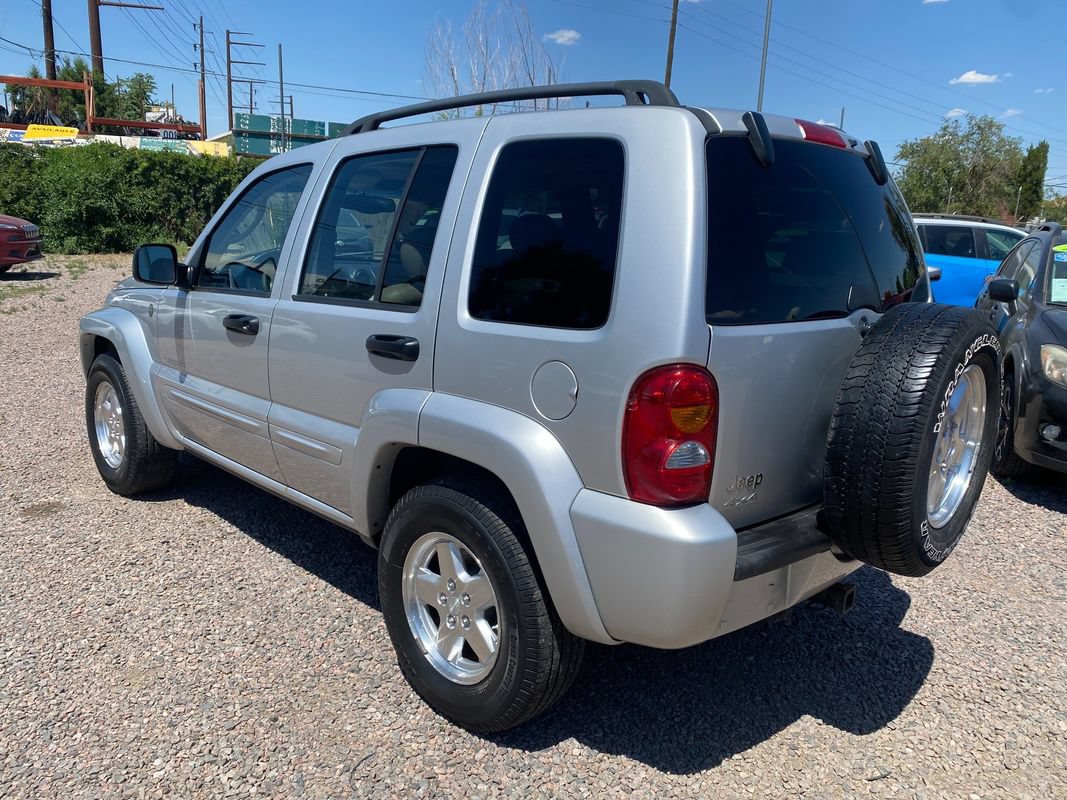 Used 2004 Jeep Liberty Limited w/ Trailer Tow Group AWD/4WD image 4