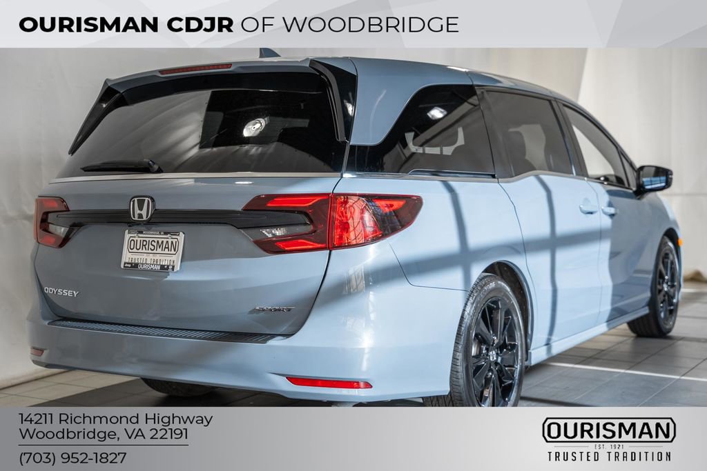 Used 2023 Honda Odyssey Sport image 5