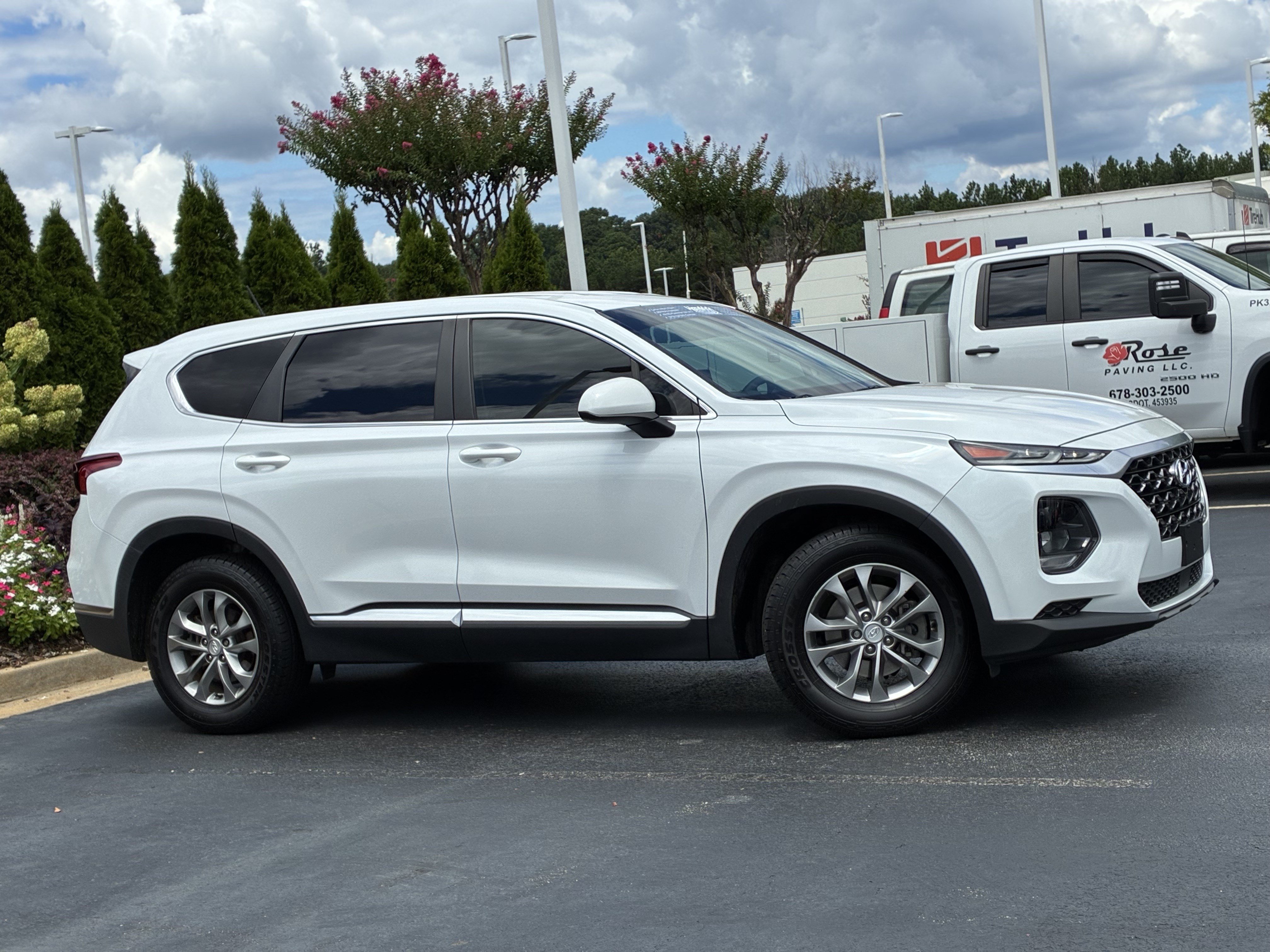 Used 2019 Hyundai Santa Fe SE FWD image 3