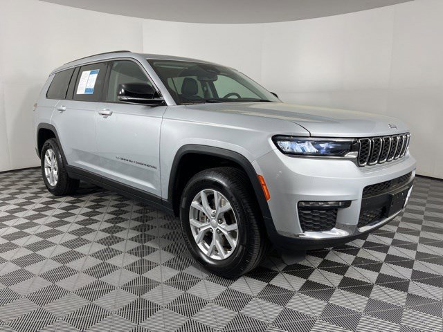 Used 2023 Jeep Grand Cherokee L Limited AWD/4WD image 2