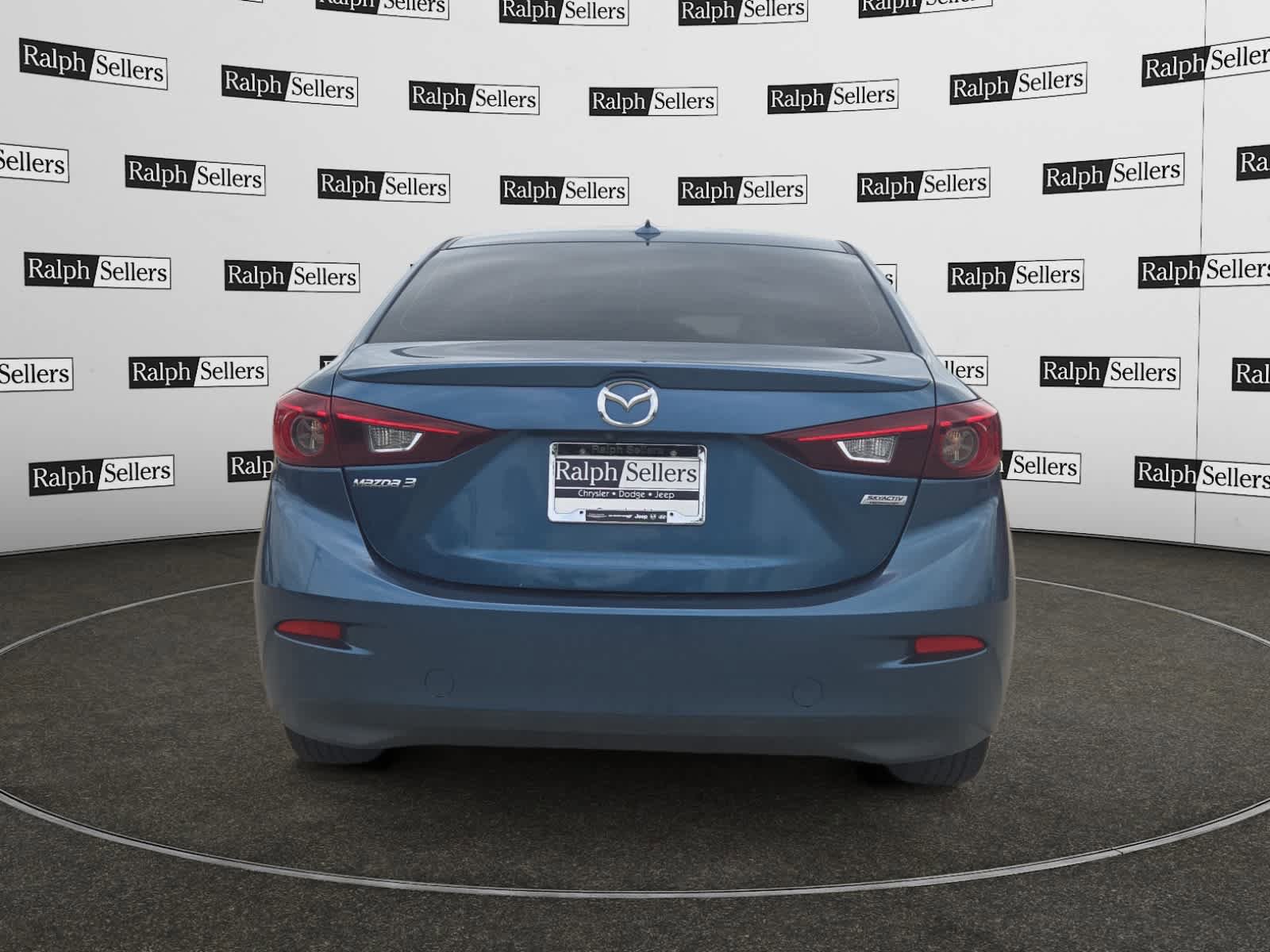 Used 2017 MAZDA MAZDA3 Touring w/ Popular Equipment Package FWD image 5
