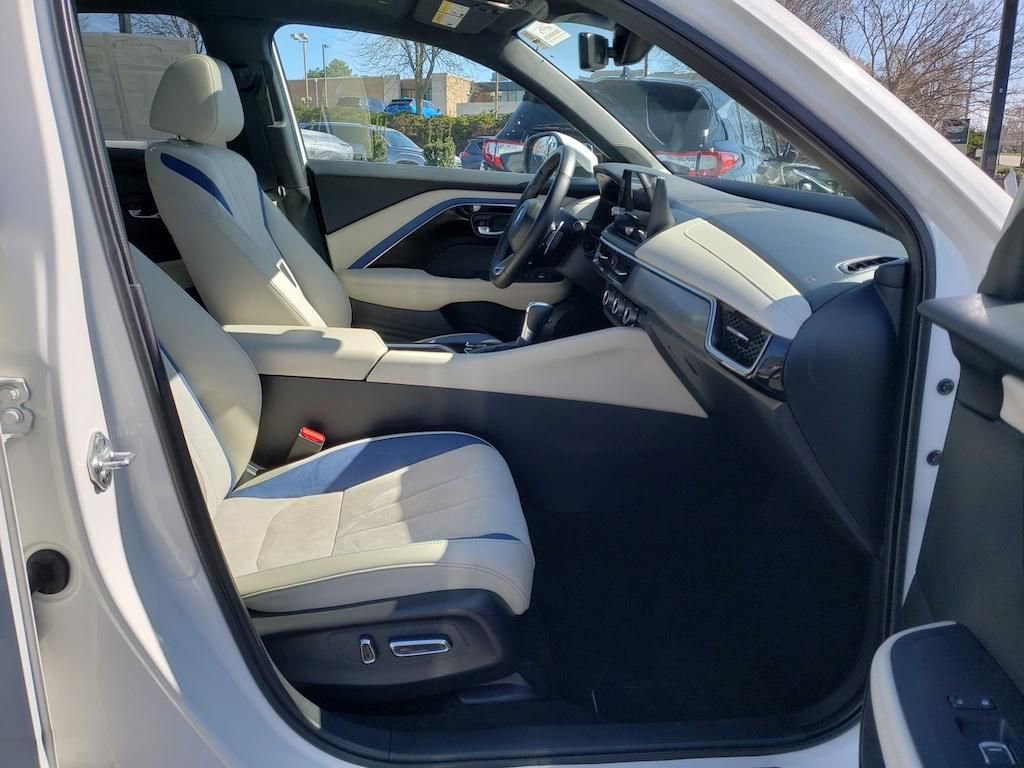 Certified 2025 Acura ADX A-Spec image 21